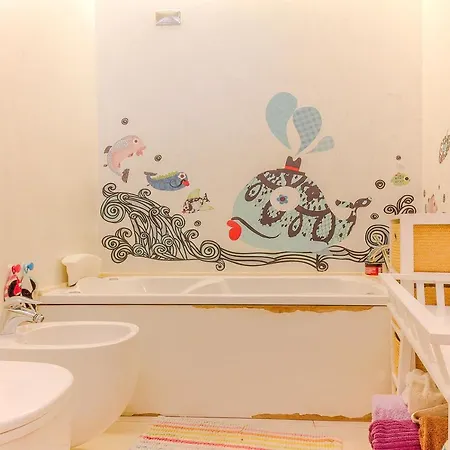 Impeccable 4-bed Дения