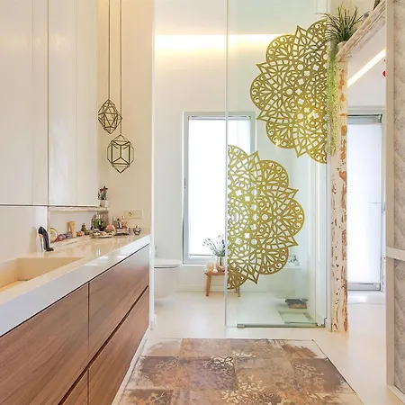 Impeccable 4-bed Дения