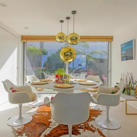 Impeccable 4-bed * Дения